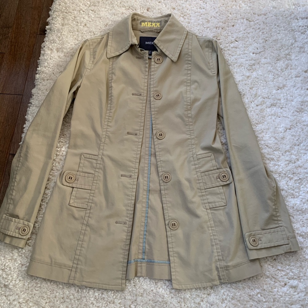Mexx beige, stretchy trench coat!